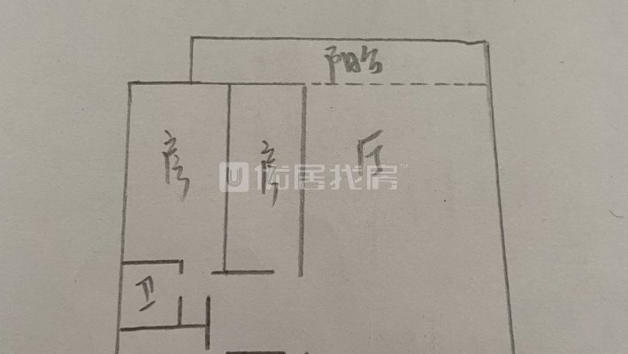 户型方正三房两厅两位采光好